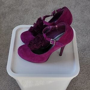 Elegant Fuchsia Heels with Buckle